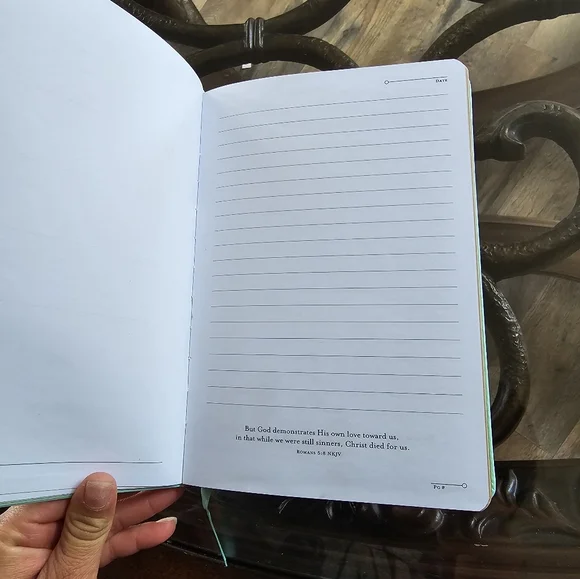 Notebook - Picture 4 of 5